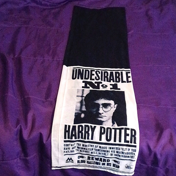 NWOT Harry Potter Face/Neck covering- Undesirable #1 Wanted Poster - Picture 4 of 7